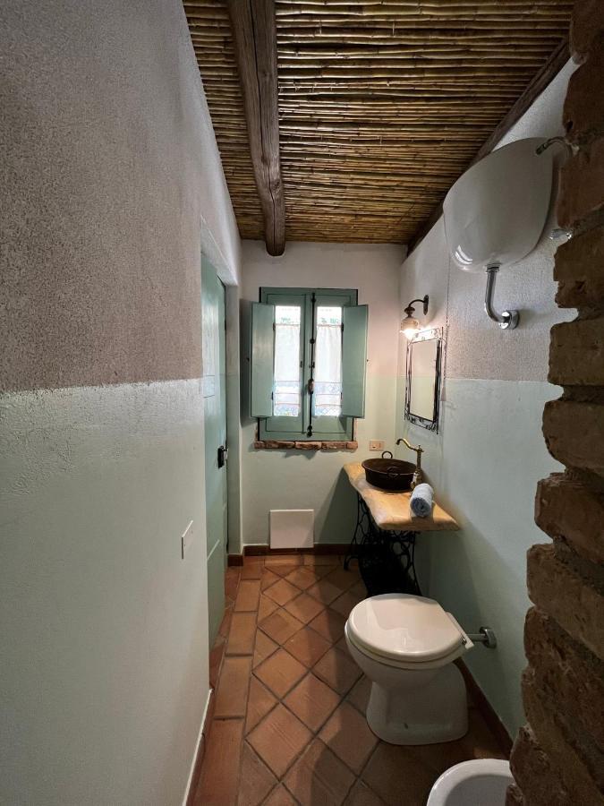 Hostal Graziosa Stanza Campidanese Su Terzu Oristano Exterior foto